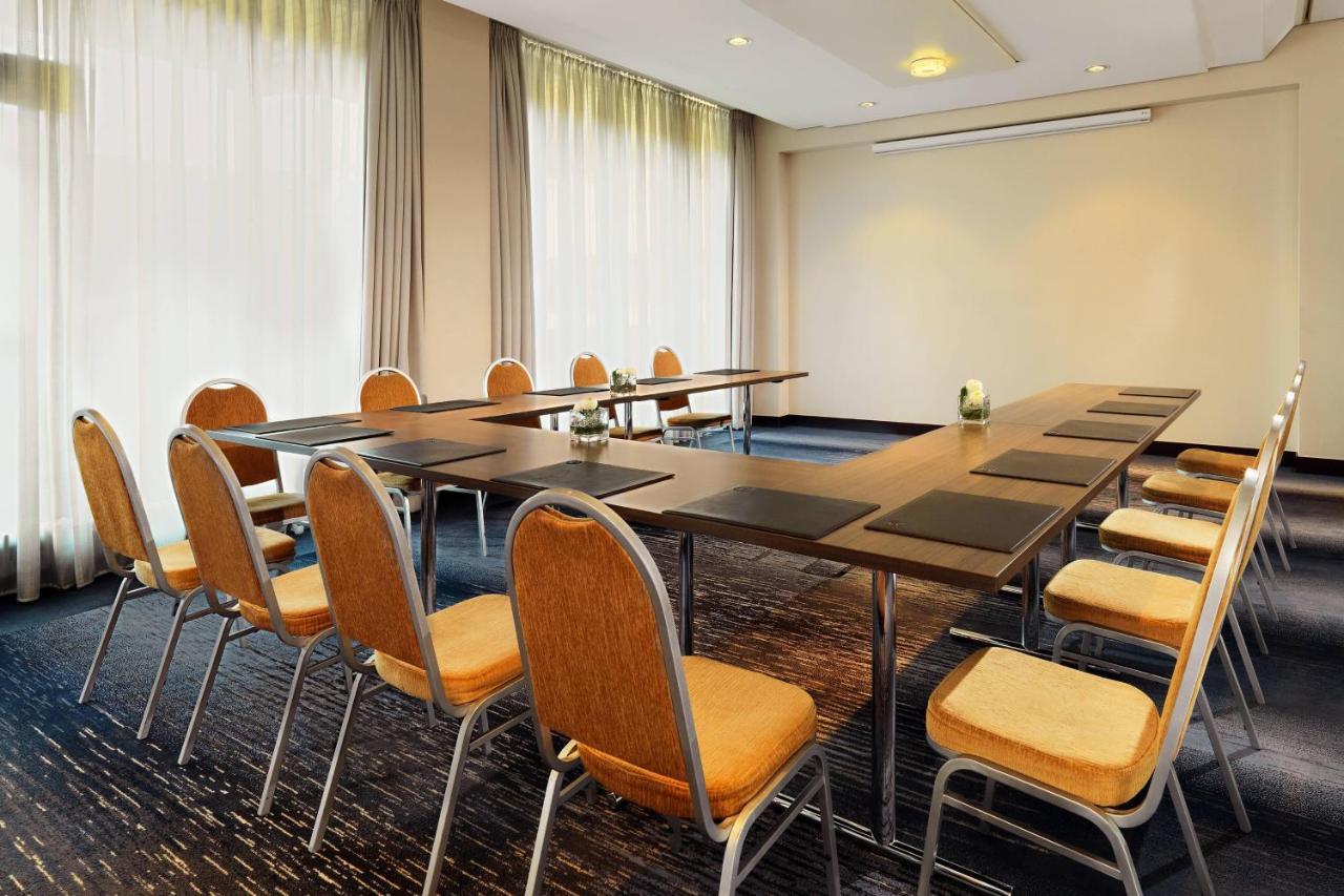 Sheraton Frankfurt Airport Hotel & Conference Center Frankfurt am Main Ngoại thất bức ảnh