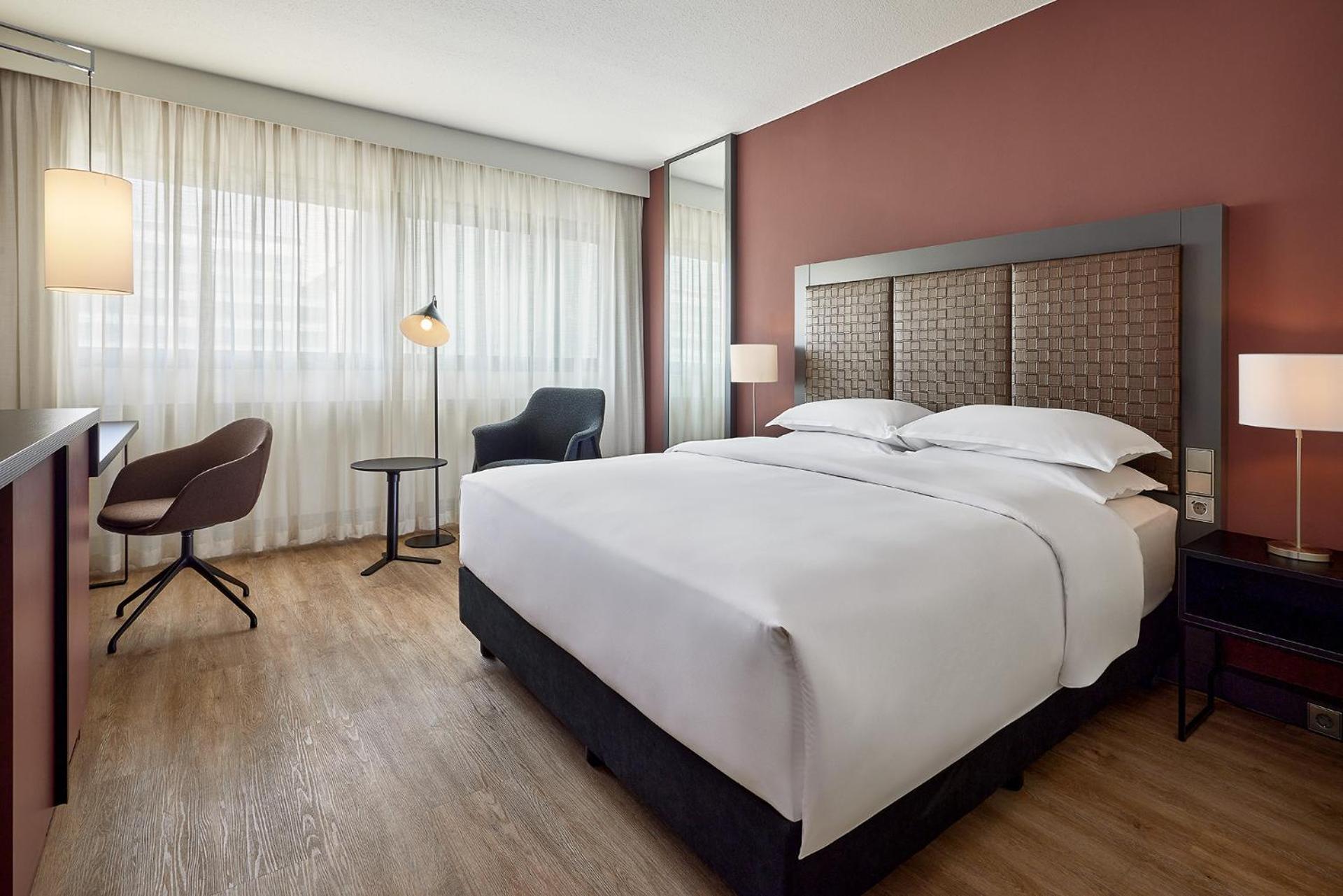 Sheraton Frankfurt Airport Hotel & Conference Center Frankfurt am Main Ngoại thất bức ảnh